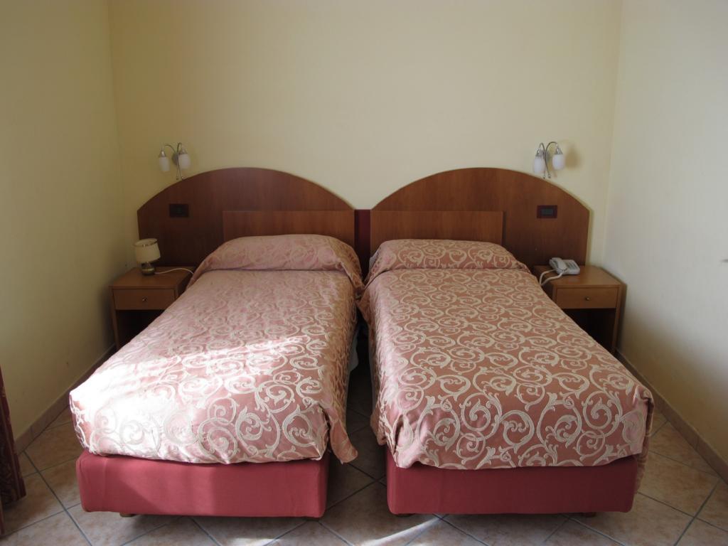 Hotel Astoria Lido Sirmione Pokój zdjęcie